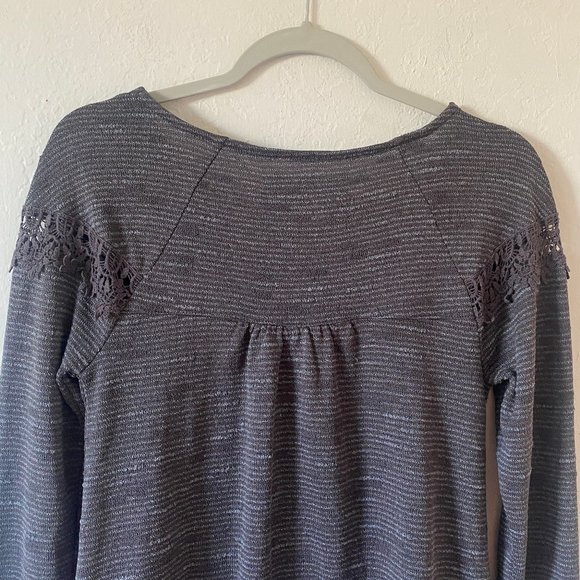 Anthropologie Meadow Rue Womens Blouse Ruffle Size S Gray Crochet Stripe Top - Picture 7 of 11